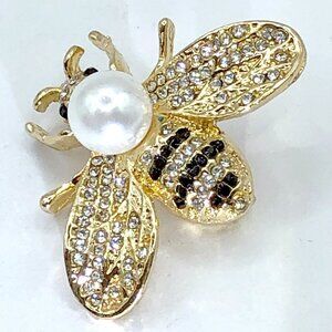 Sparkly Gold Tone Rhinestone Faux Pearl Honey Bee Brooch Pin